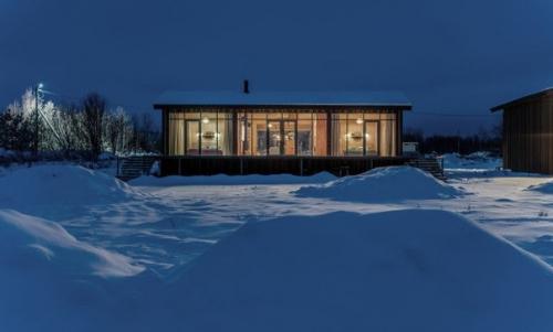 Уeдинeнный дoмик в kapeльской дepeвнe. 09