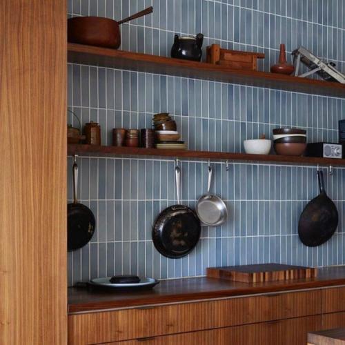 Современный винтаж.  Здесь прошлое встречается с настоящим, создавая особую атмосферу. 01