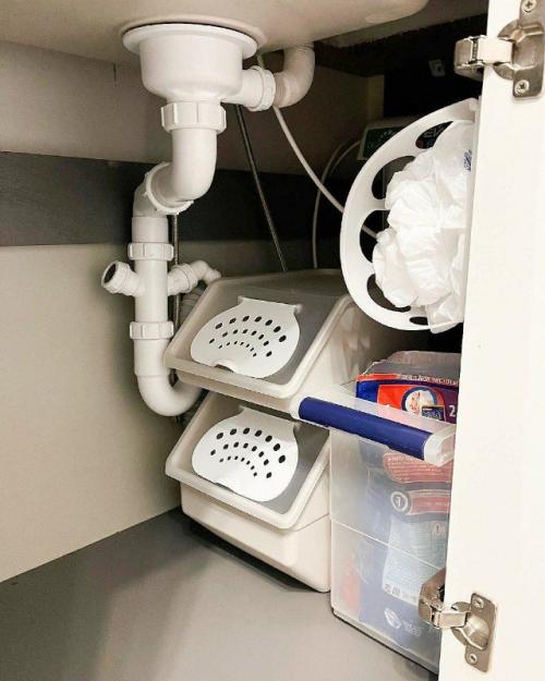 Хранение на кухне под мойкой. 04