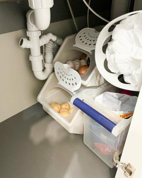 Хранение на кухне под мойкой. 03