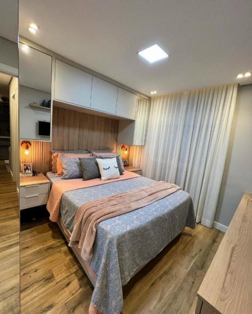 Компактная спальня с умной системой хранения. 02