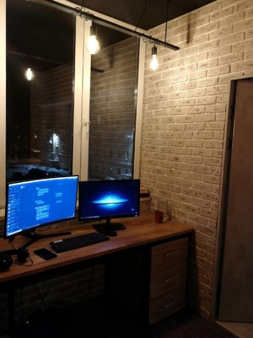 Обустроили мужу кабинет на лоджии. 05