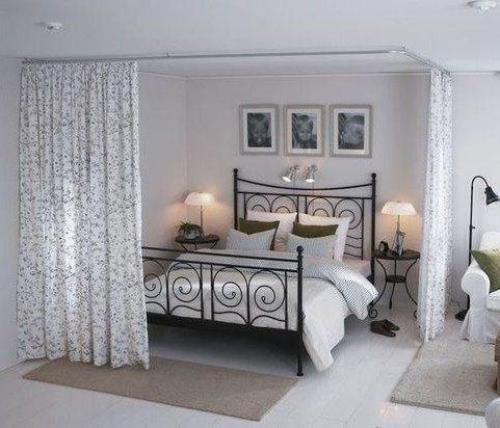 Зонирование кровати с помощью штор. 03