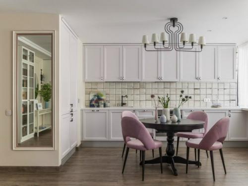 Нюдовая трёхкомнатная квартира с мягкой и спокойной атмосферой. 03