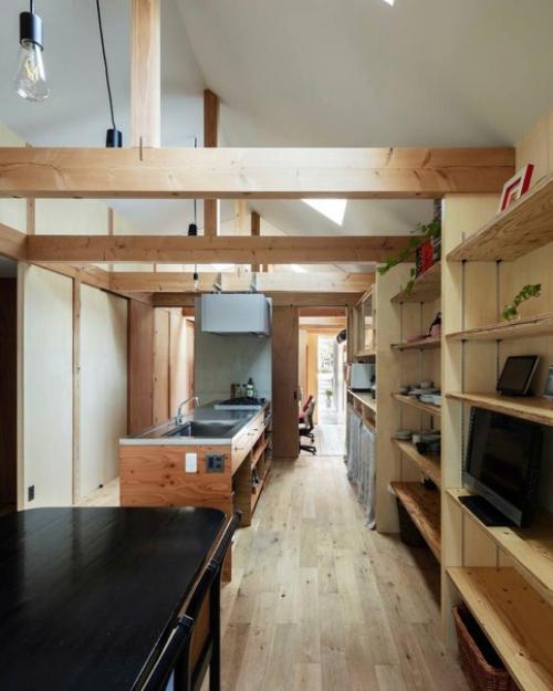 Миниатюрный домик. Где-то в Японии.