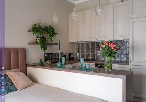 Очень классная идея с прозрачным фартуком, который одновременно окно в ванну. 02