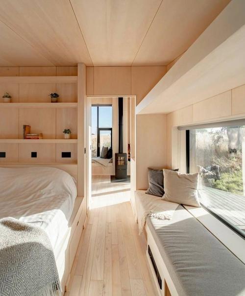 Маленький, компактный домик. 01