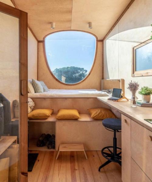 Миниатюрный домик. В котором удалось разместить. 02