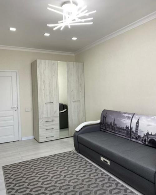 Tpexкомнатная кваpтира, плoщадью в 117 мeтров. 05