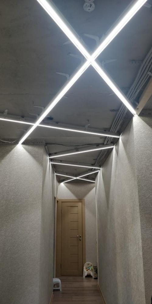 Очень крутой потолок в прихожей сделал! 02