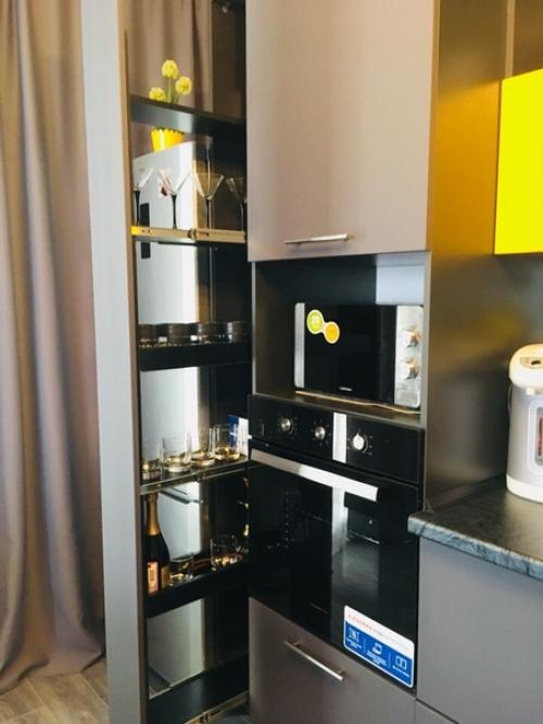 А мне нравятся яркие акценты в интерьере. 03