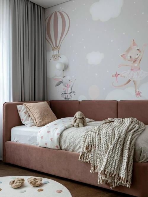 Лепнина, путешествия и красные акценты: квартира в Минске. 08