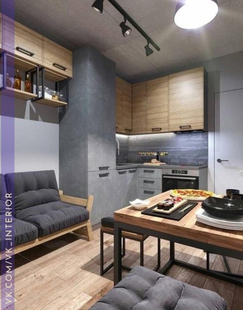 Обратите внимание на диванчик. 01