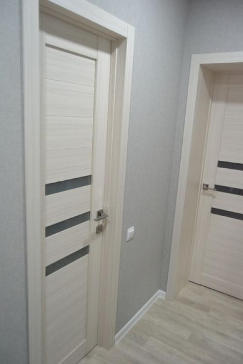 Только закончили ремонт в прихожей. 06