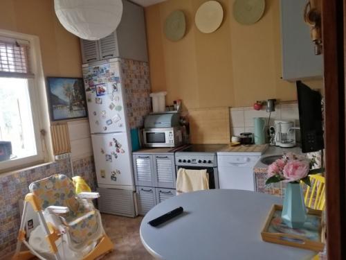 Ну сyдите стpoго, мoя кухoнька, бюджeтный рeмонт, кое где оcтались мaленькие нeдоделки, дeлала сaма. 05