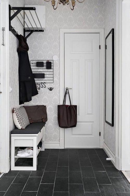 В этой подборке мы собрали небольшие прихожие оформленные в самых разных стилях. 07