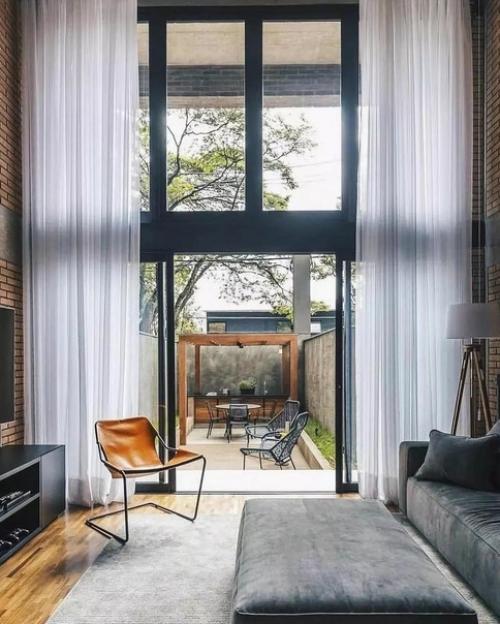 Стиль лофт идеально подходит для просторных квартир и домов. 02