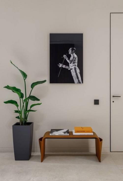 У хозяйки этой квартиры великолепный вкус. 04