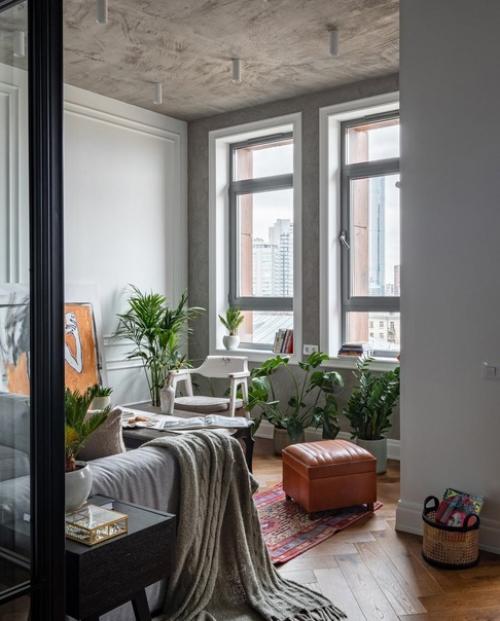 Нестандартная, но очень удобная планировка с зеркальными перегородками. 03