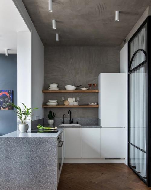 Нестандартная, но очень удобная планировка с зеркальными перегородками. 04