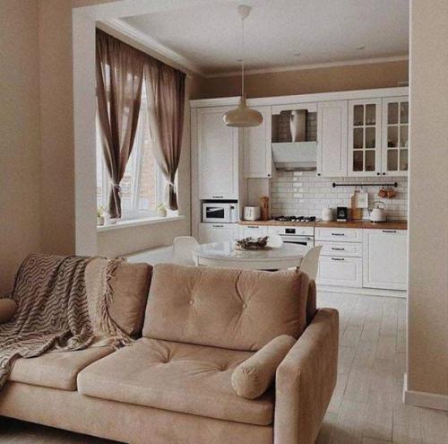 Теплая кухня. В которой чувствуется рука хозяйки. 02