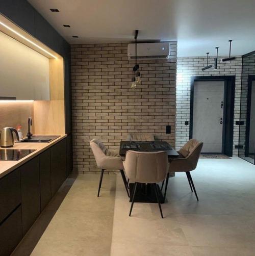 Такие интерьеры уже начинают терять свою актуальность. 04