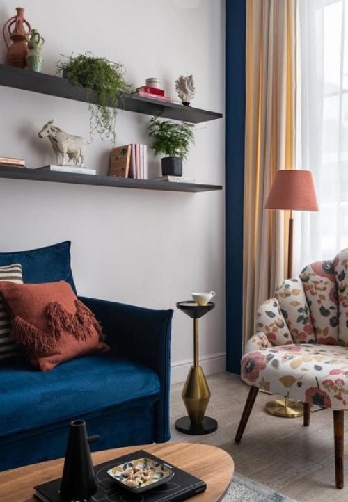 Яркий интерьер в небольшой квартире. 03