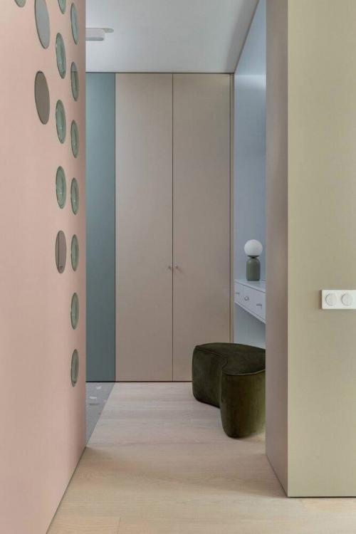 Квартира, в которой отражены впечатления и стиль жизни её владельцев. 07