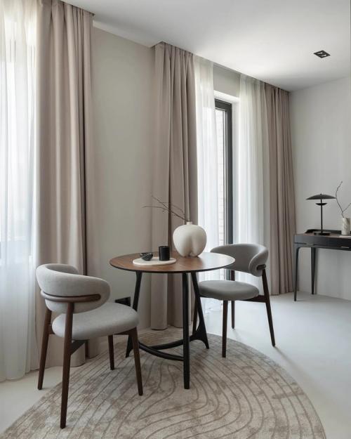 Всё и сразу - на 33 квадратах. 03