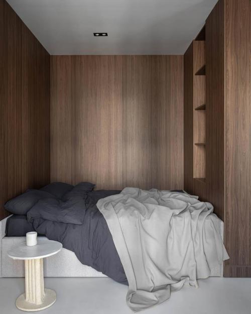 Всё и сразу - на 33 квадратах. 08