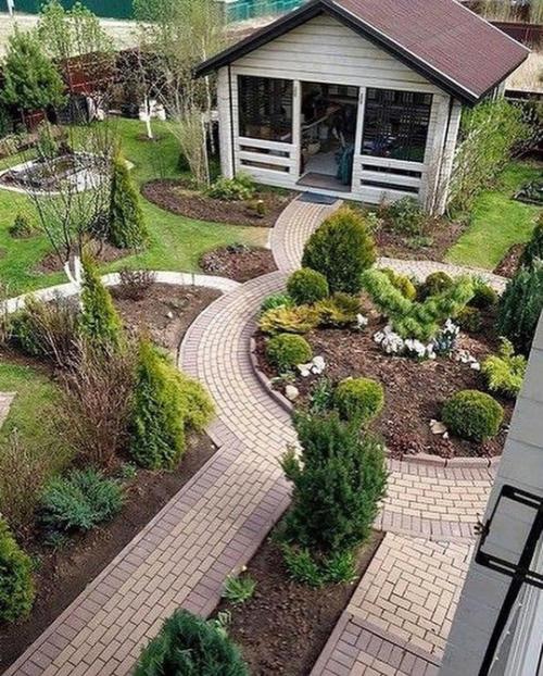 Много вариантов красивых дачных двориков. 04