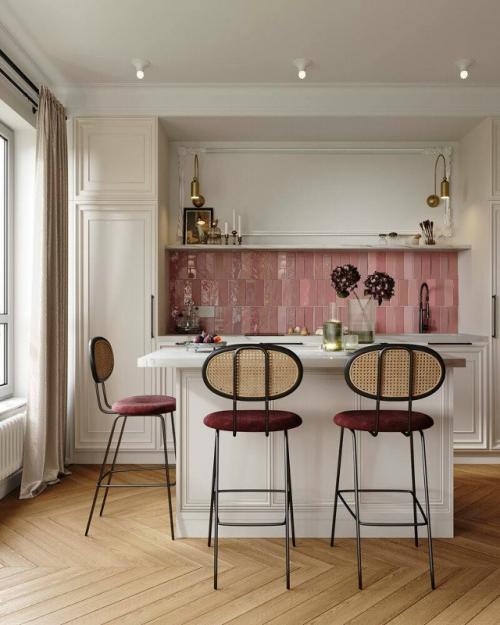 Маленькая квартира в розовых тонах. 02