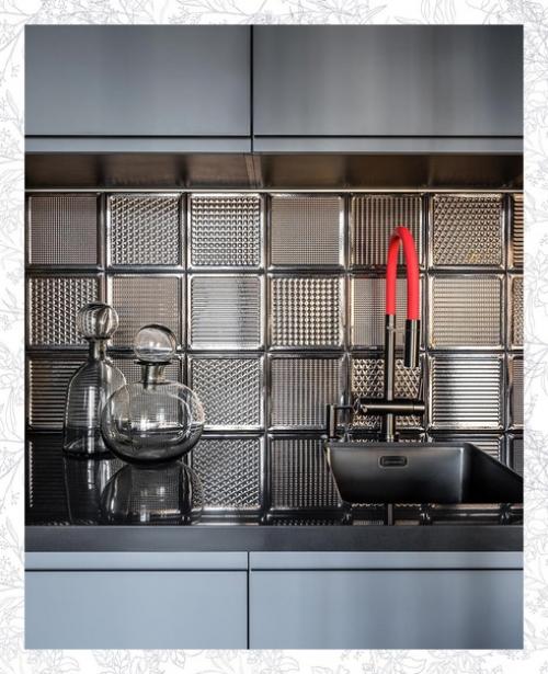 Aнна Зуeва спр eктир вала малeнькую квaртиру 26 кв. 03