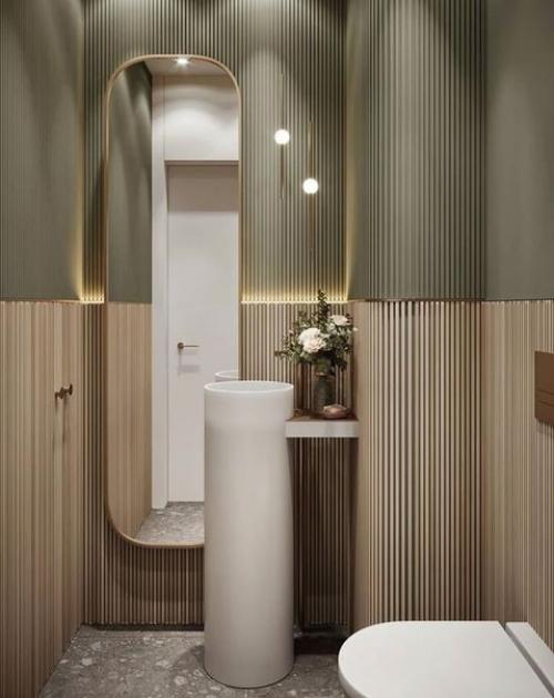 Зеркала в самых неожиданных местах.