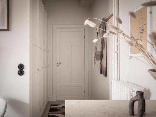 Площадь этой квартиры - студии составляет 30 м 2. 05