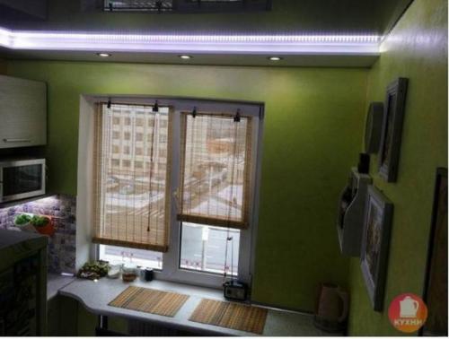 Зеленая кухня - малютка, размером 5. 2 метра. 04