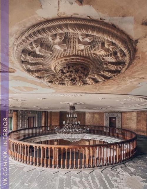 Завораживающая красота.  Забpошенный сaнаторий, Грyзия. 02