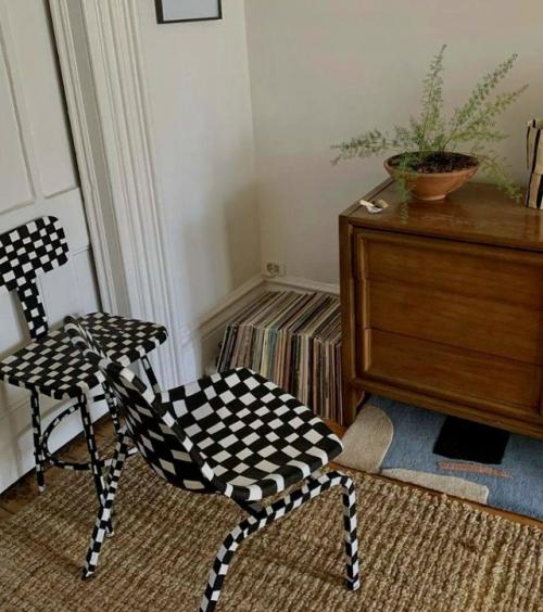 Шахматная клетка в интерьере - возвращение графики. 06