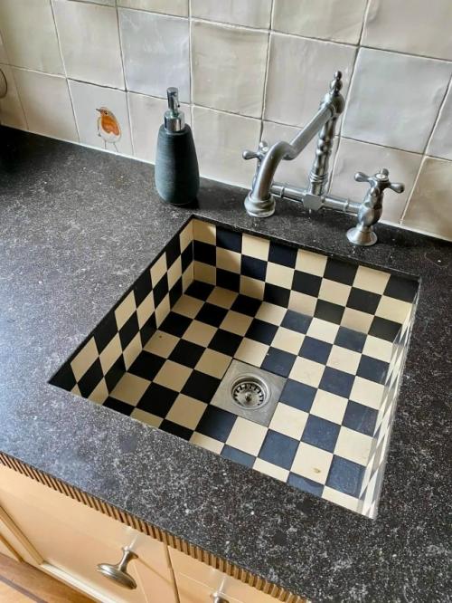 Шахматная клетка в интерьере - возвращение графики. 05