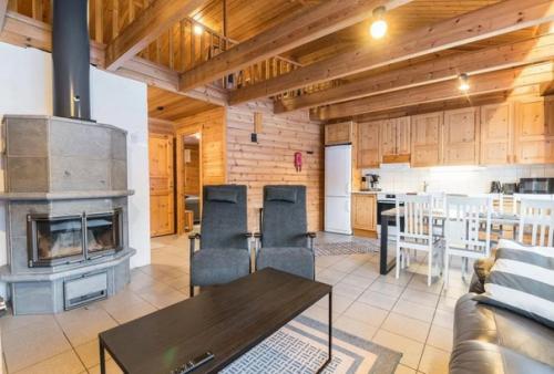 Уютный загородный дом с клееного бруса. 01