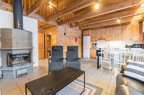 Уютный загородный дом с клееного бруса. 03