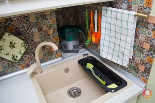 От подписчика:  Поставили кухокнку (икea) в пятиметровое пространство. 04