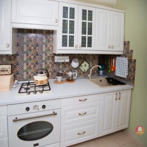 От подписчика:  Поставили кухокнку (икea) в пятиметровое пространство. 01