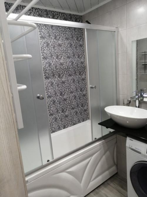 Облагородили наш совмещенный санузел. 04