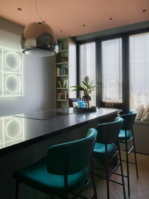 Интерьер с цветными акцентами (55 кв. 04