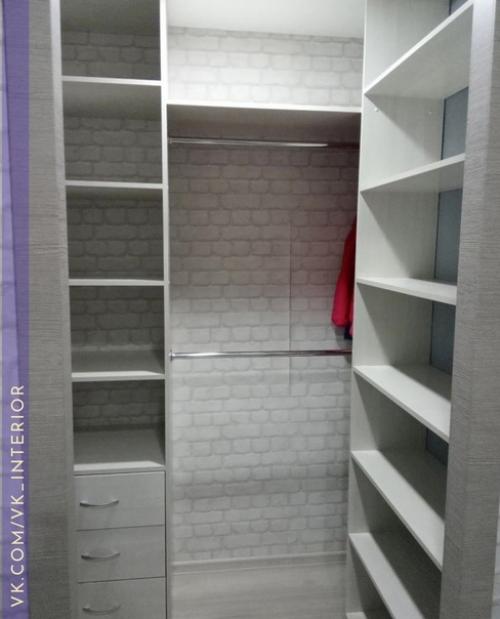 Молодец!  Для мебели сделанной своими руками очень хорошо. 01