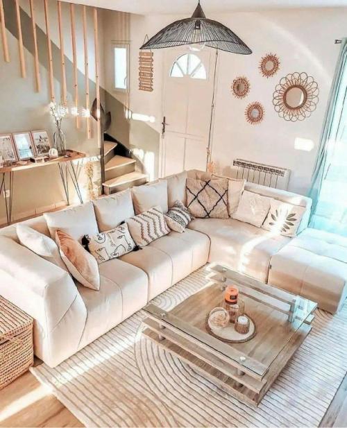 Дом в мягких персиковых оттенках. 03