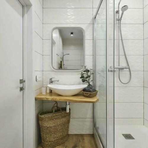 Тёплое дерево и смелые акценты. 07