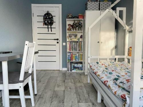 Завершённый ремонт в детской комнате. 05