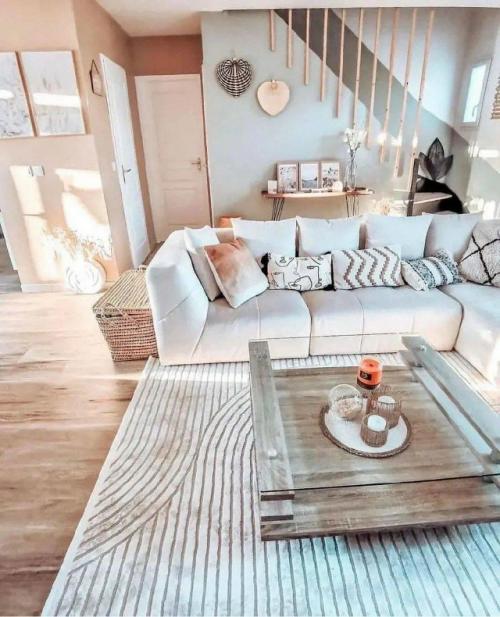 Дом в мягких персиковых оттенках. 08